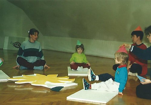 Jóga s dětmi v roce 2003